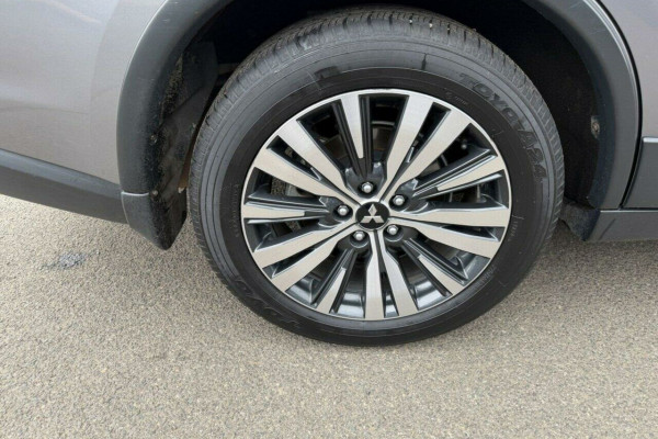 2019 Mitsubishi Outlander ZL ES SUV Image 22