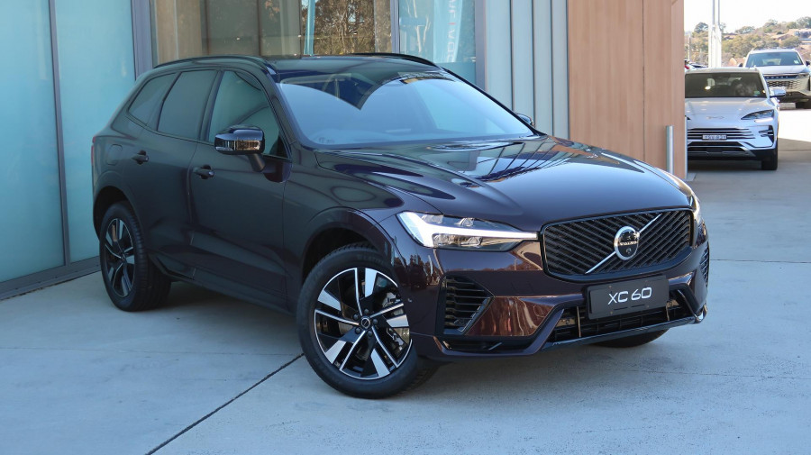2025 Volvo XC60 UZ Plus T8 Plug-in Hybrid Dark SUV Image 1