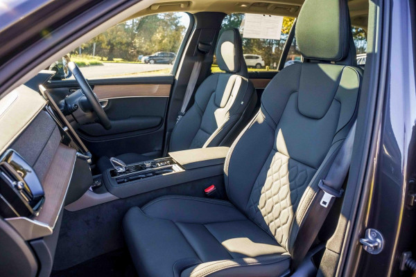 2025 MY26 Volvo XC90 L Series Plus B5 Bright SUV image 7