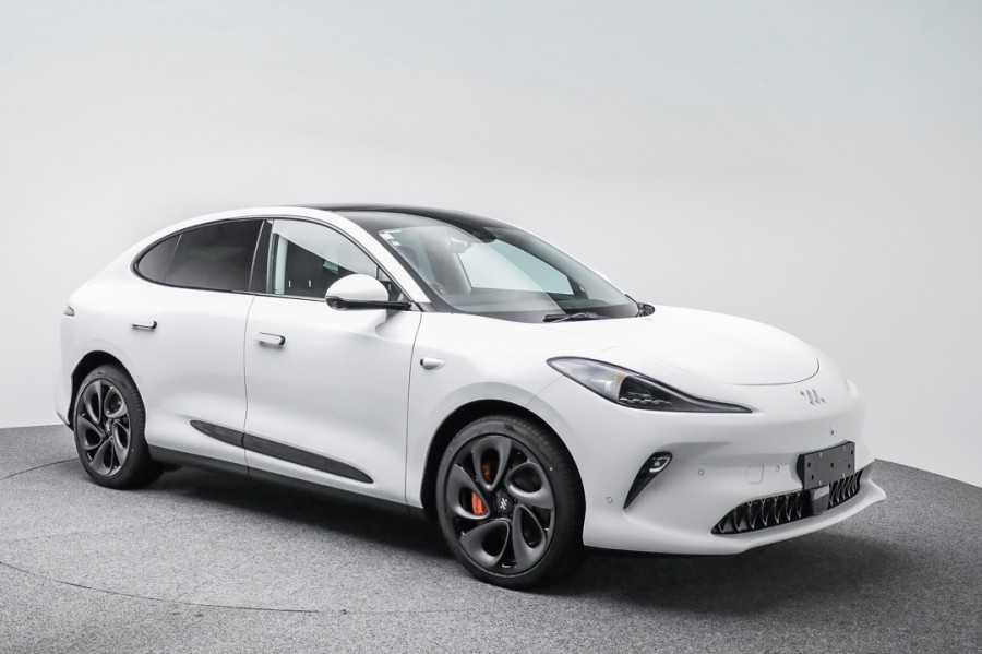 2026 MG IM6 Platinum SUV Image 1