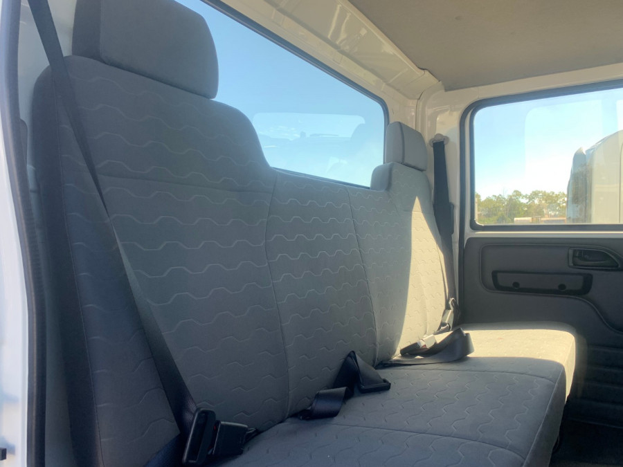 2026 Isuzu NPR Cab Chassis Image 16