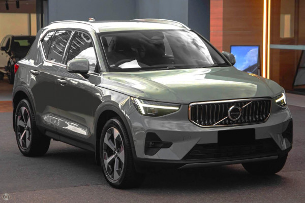 2024 MY25 Volvo XC40  Ultra B4 Bright SUV Image 5