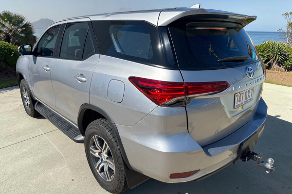 2018 Toyota Fortuner GUN156R GX SUV Image 4