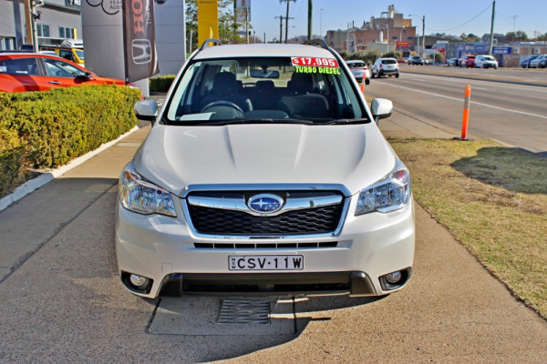 2013 Subaru Forester S4 2.0D Suv Image 3