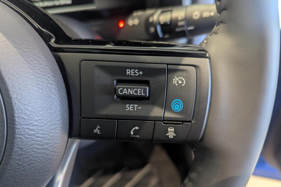 2024 Nissan QASHQAI J12 Ti e-POWER SUV Image 9