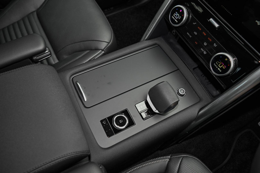 2025 Land Rover Discovery Series 5 D350 S SUV