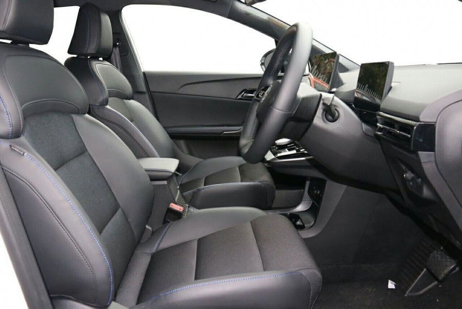 2024 MG MG4 MEH32 Essence 64 Hatch Image 9