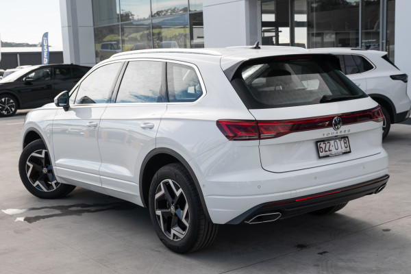 2025 Volkswagen Touareg RC 170TDI SUV Image 2