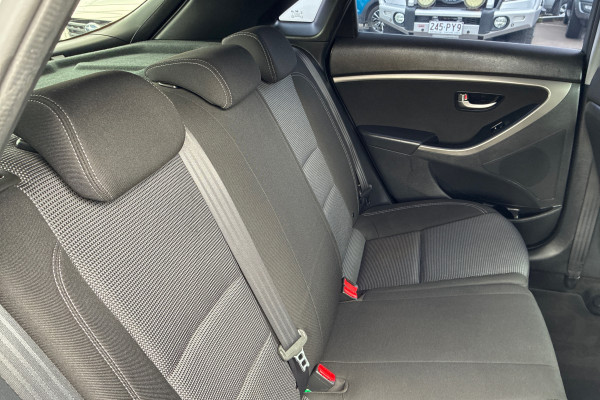2015 MY16 Hyundai i30 GD3 Series II Active Hatch Image 12