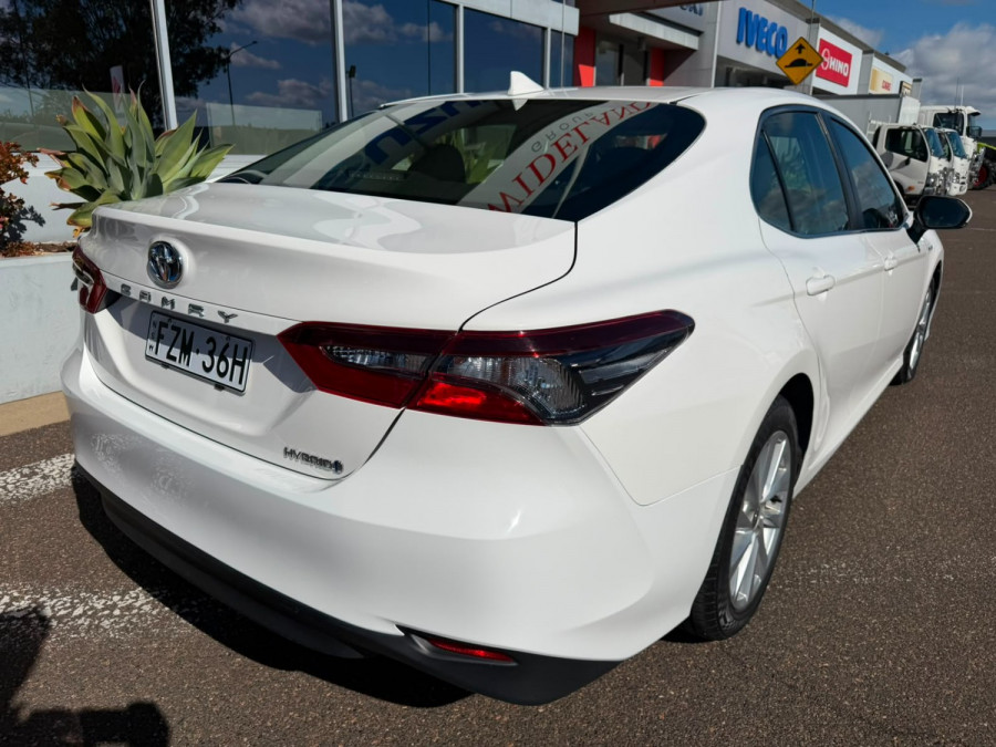 2021 Toyota Camry Hybrid AXVH70R Ascent Sedan Image 3