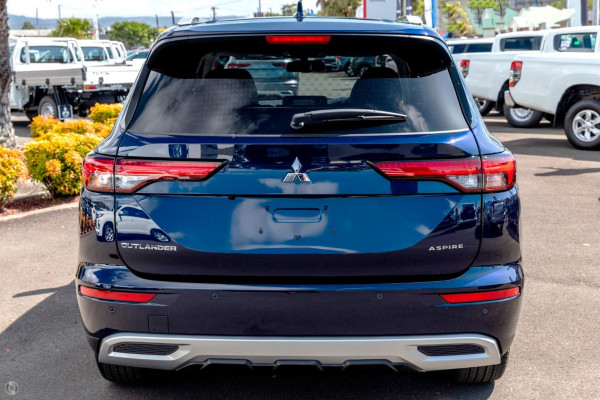 2025 MY24 Mitsubishi Outlander ZM Aspire SUV Image 3