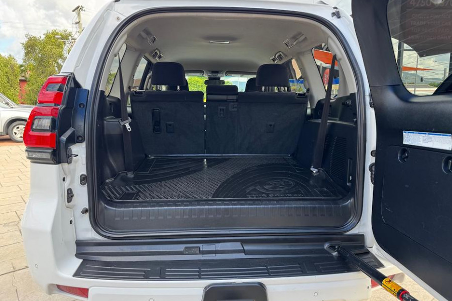 2018 Toyota LandCruiser Prado GDJ150R GXL SUV Image 7