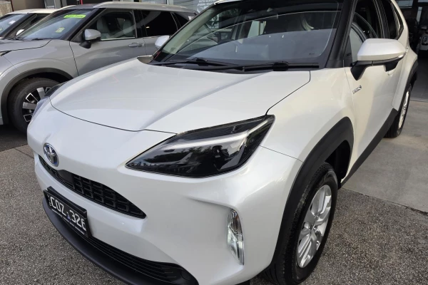 2023 Toyota Yaris Cross MXPB10R GX SUV Image 2