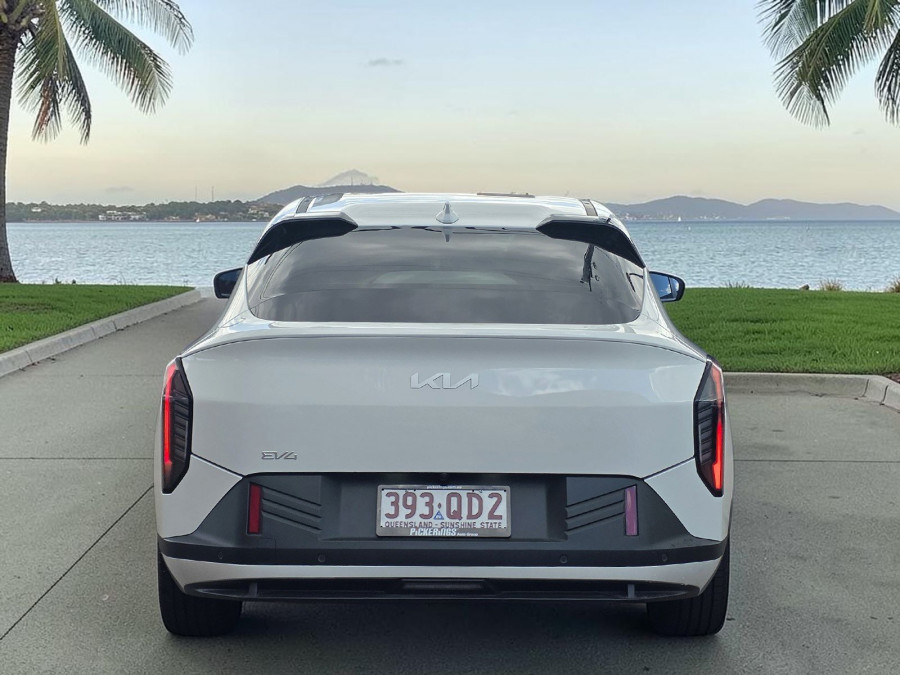 2026 Kia EV4  Air Standard Range Sedan Image 8