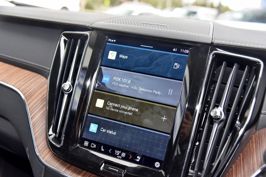 2023 Volvo XC60  Ultimate B5 Bright SUV Image 19