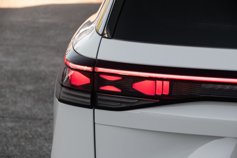 2025 Volkswagen Tayron R4 150TSI Elegance SUV