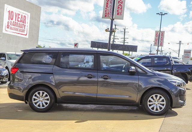 2017 MY18 Kia Carnival YP S People mover