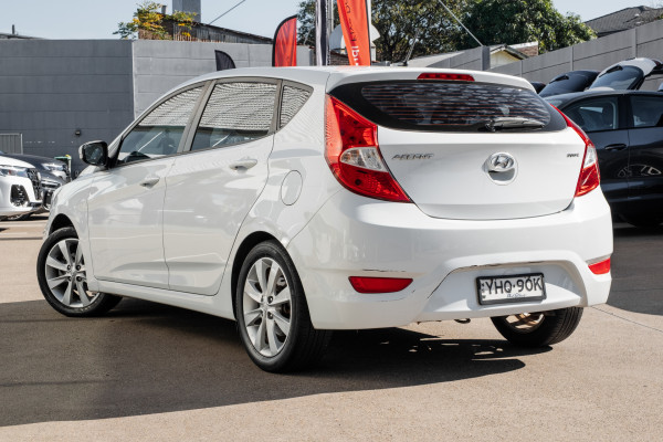 2018 Hyundai Accent RB6 Sport Hatch image 2