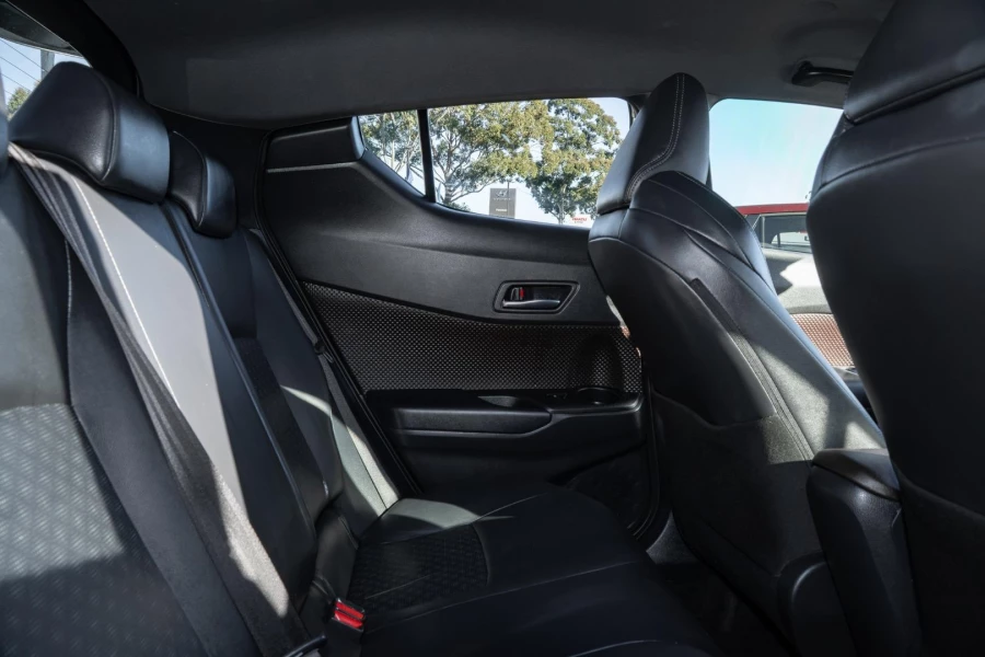 2019 Toyota C-HR NGX50R Koba SUV Image 9
