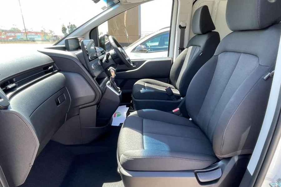 2025 Hyundai Staria US4.V3 Hatch Image 10