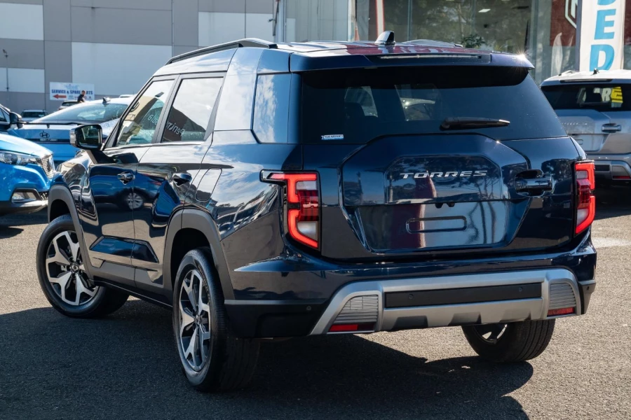 2025 KGM Torres J116 Adventure SUV Image 2