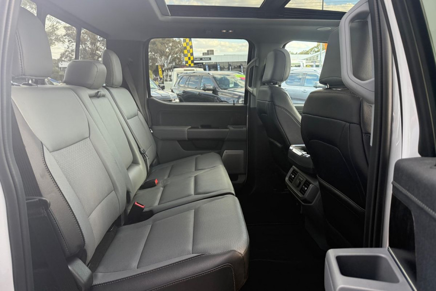 2024 MY23 Ford F-150 No Series Lariat Wagon Image 22