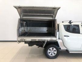2011 Mitsubishi Triton MN Turbo GLX 4x4 dual cab