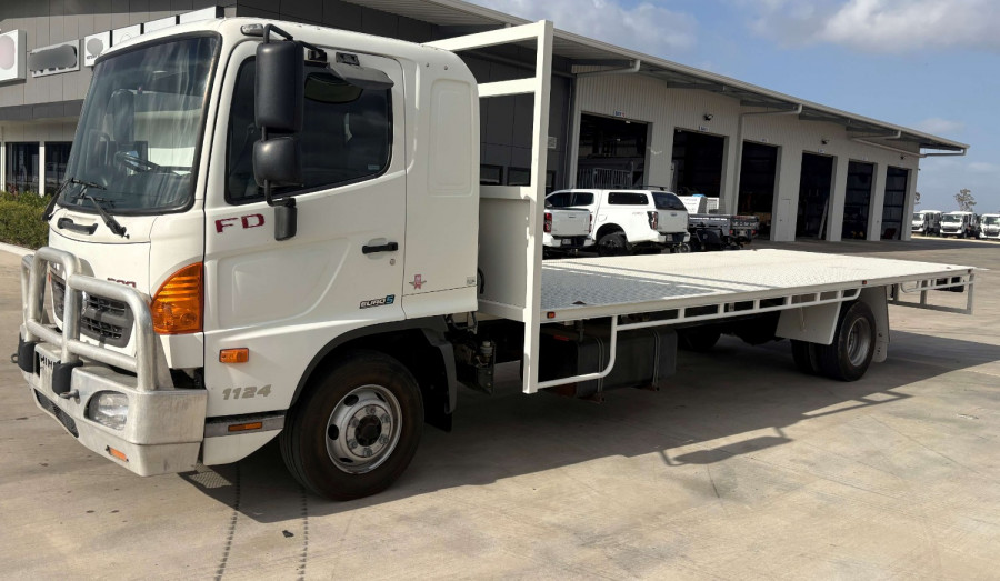 2016 Hino 500 FD Tray Image 2