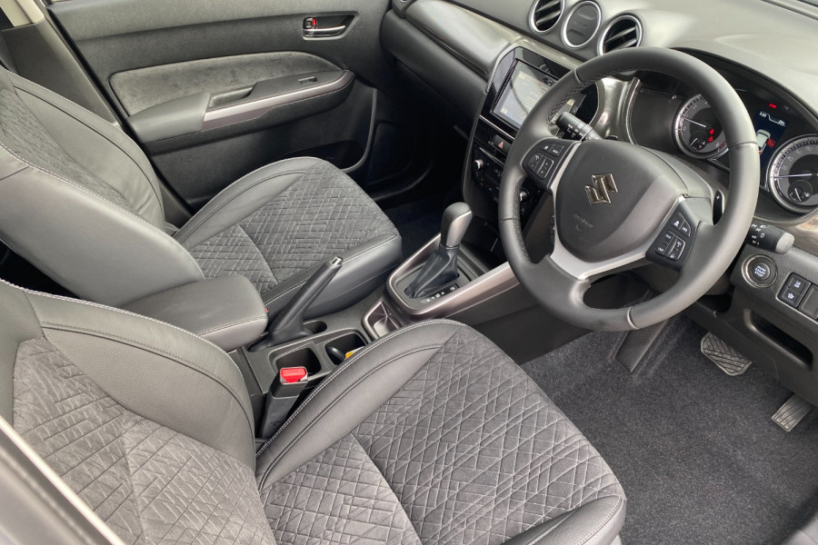 2023 Suzuki Vitara Turbo Wagon Image 10