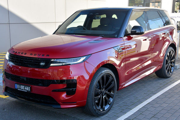 2026 Land Rover Range Rover Sport L461 D300 Dynamic SE SUV image 27