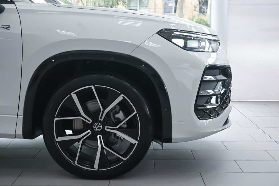 2025 Volkswagen Tayron R4 195TSI R-Line SUV Image 25