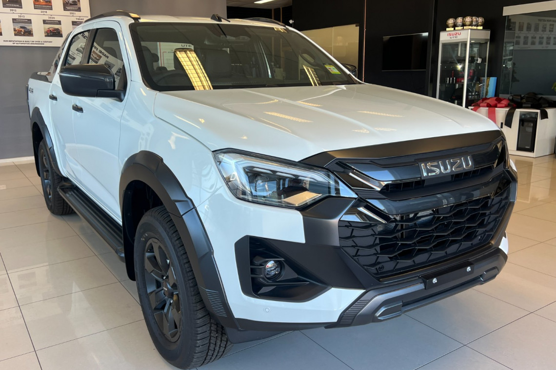 2024 Isuzu D-MAX RG X-TERRAIN Ute Image 7