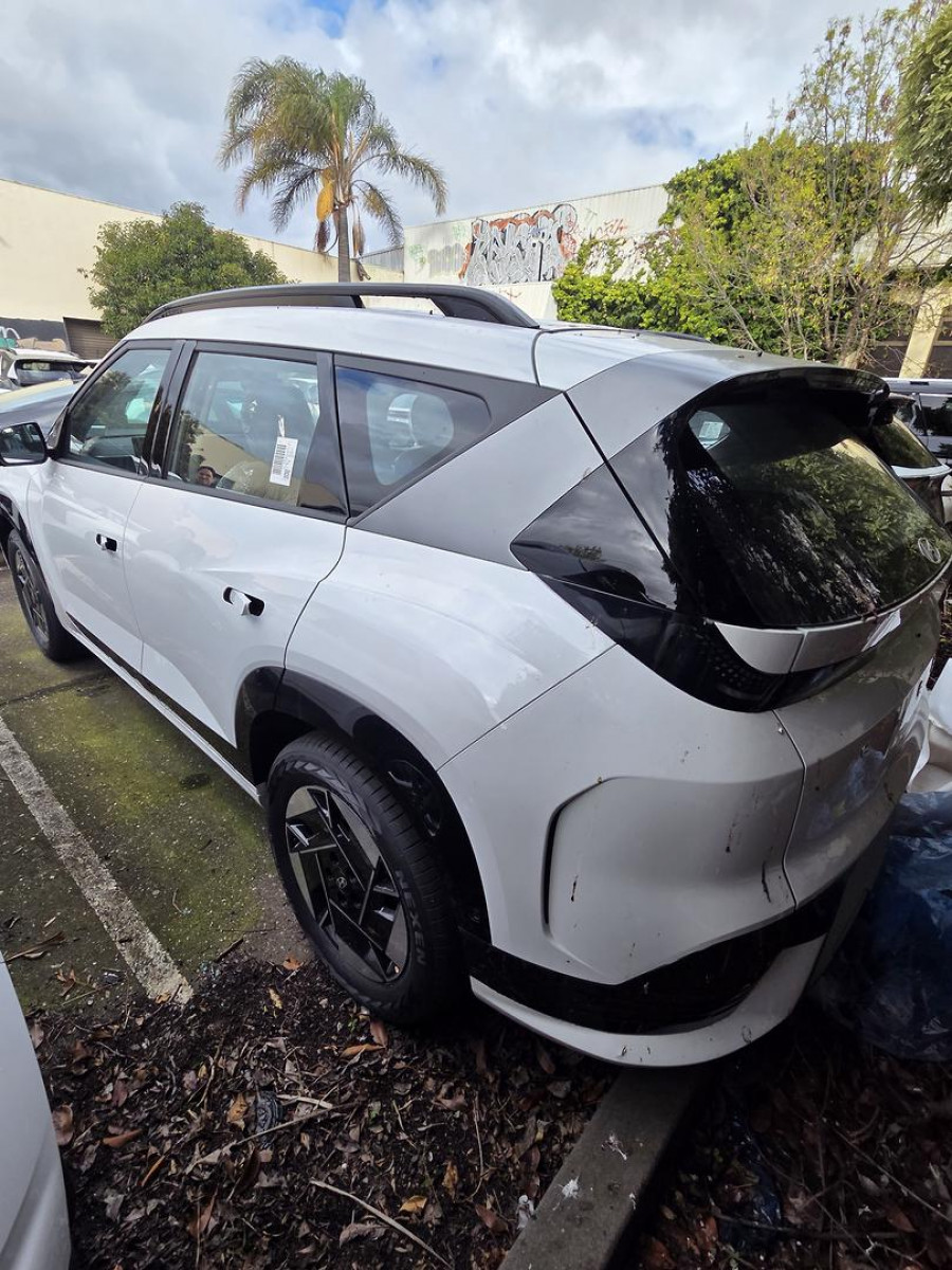 2026 Hyundai ELEXIO OE1.V1  SUV Image 4