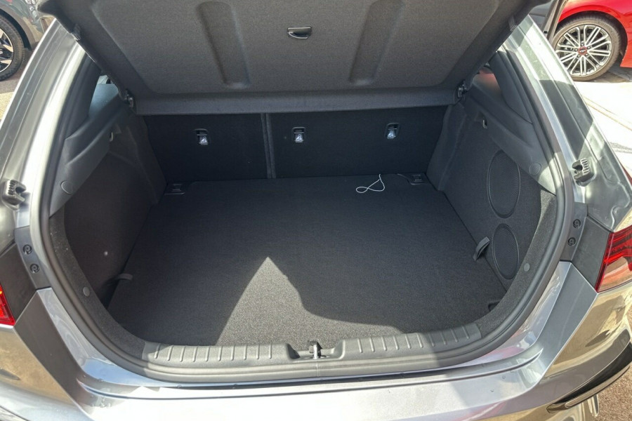 2024 Kia Cerato BD GT Hatch Image 29