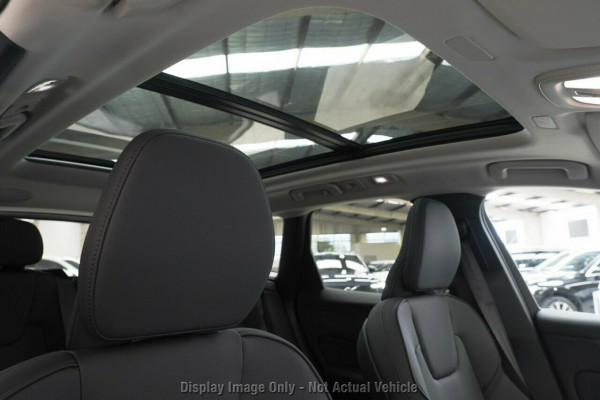 2026 Volvo XC60 UZ Plus B5 Bright SUV Image 20
