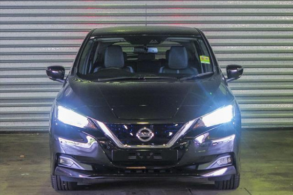 2021 Nissan LEAF ZE1  Hatch Image 2