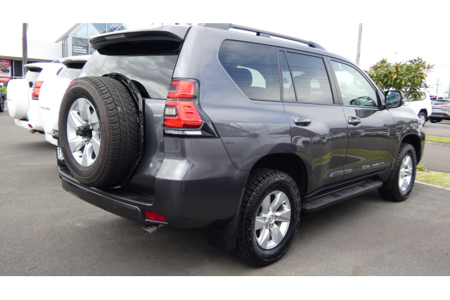 2023 Toyota LandCruiser Prado GDJ150R GXL SUV Image 7