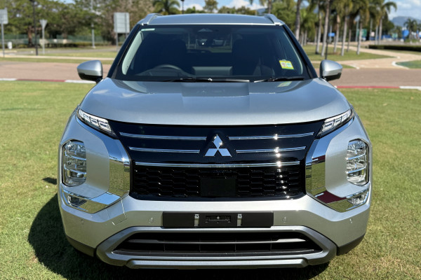 2025 Mitsubishi Outlander ZM Aspire SUV Image 2