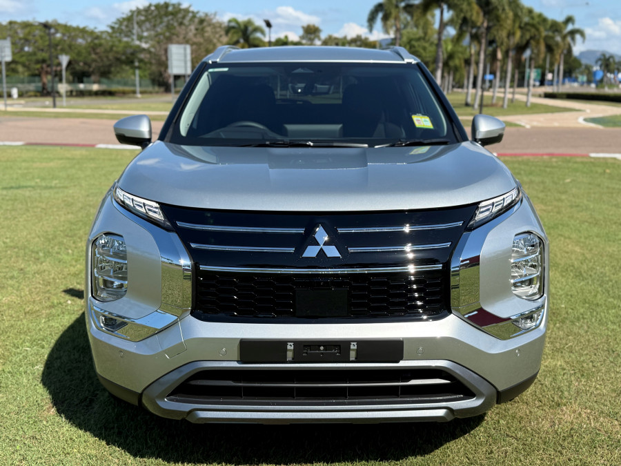 2025 Mitsubishi Outlander ZM Aspire SUV Image 2