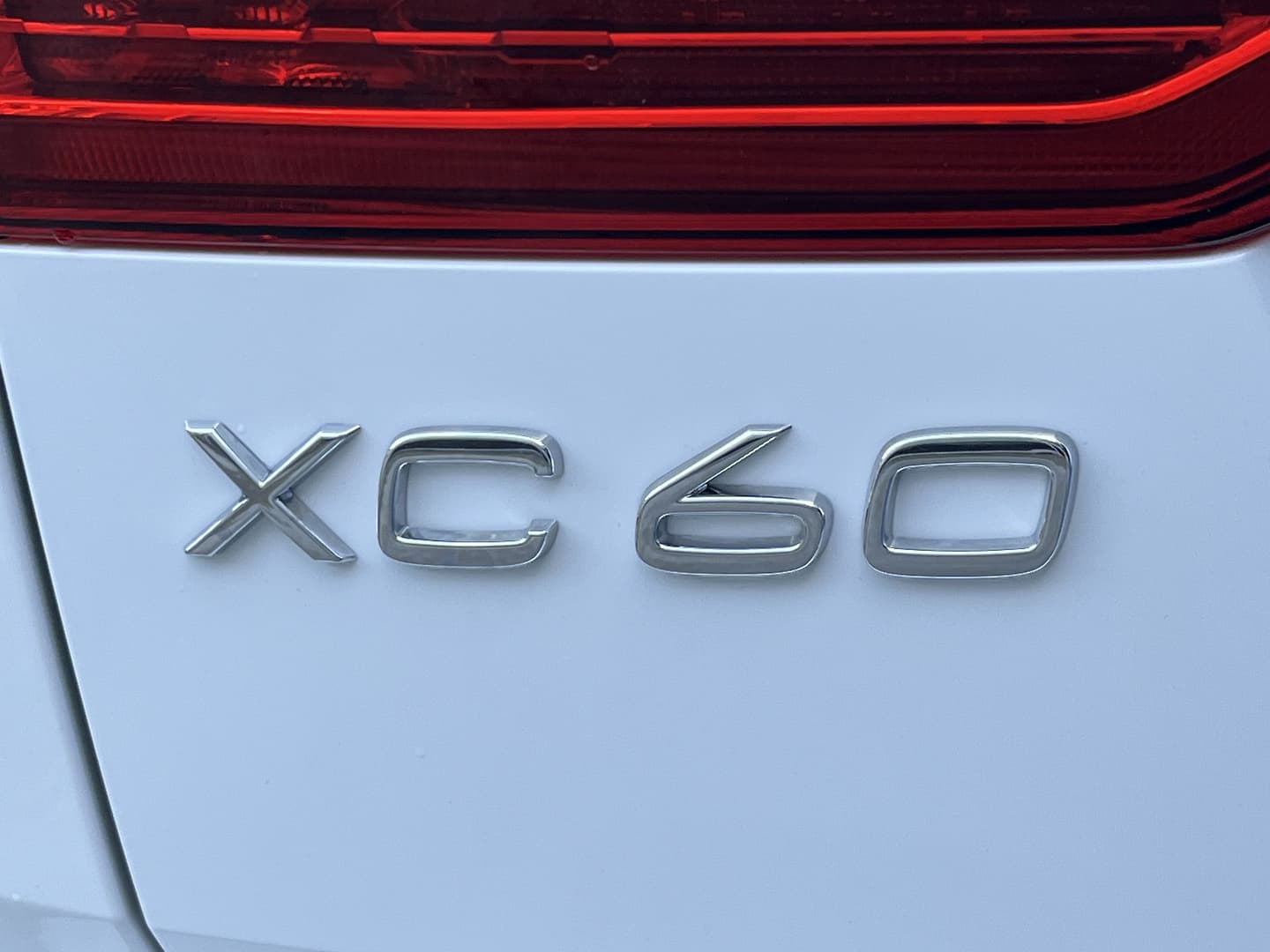 2022 Volvo XC60  B5 Momentum SUV Image 22