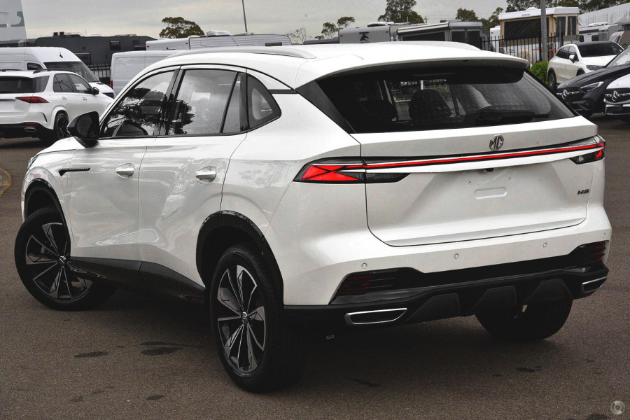 2025 MG HS AS33 Excite SUV Image 4