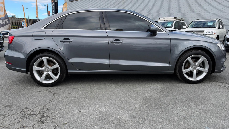 2017 Audi A3 8V  Sedan Image 7