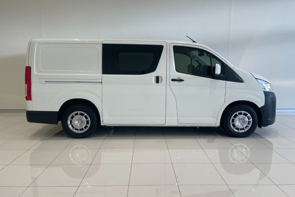 2019 Toyota HiAce Commuter GL Commuter GL Van Image 2