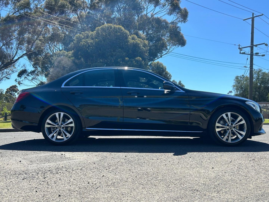 2017 Mercedes-Benz C-Class W205 C220 CDI Sports Sedan Image 12