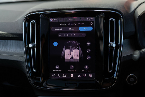 2026 Volvo XC40 XZ Ultra B4 Bright SUV Image 26