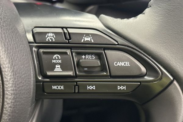 2025 Toyota Yaris MXPH10R SX Hybrid Hatch Image 3