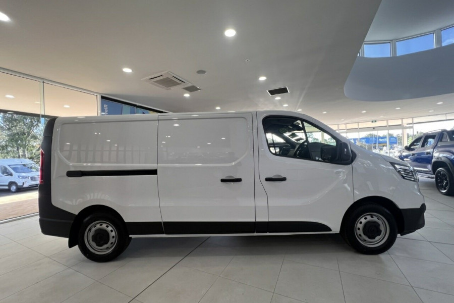 2024 Renault Trafic X82 Pro Van Image 6