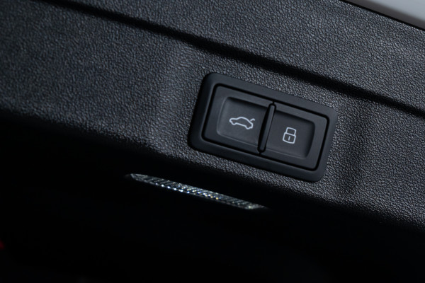 2025 Audi A5 B10 TFSI 150kW S line Sedan image 17