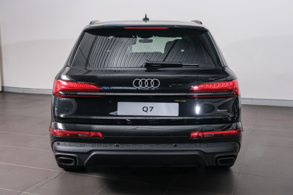 2025 Audi Q7 4M 45 TFSI SUV image 5