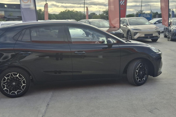 2026 MG MG4 EV Urban AH4E Essence 54 Hatch Image 2